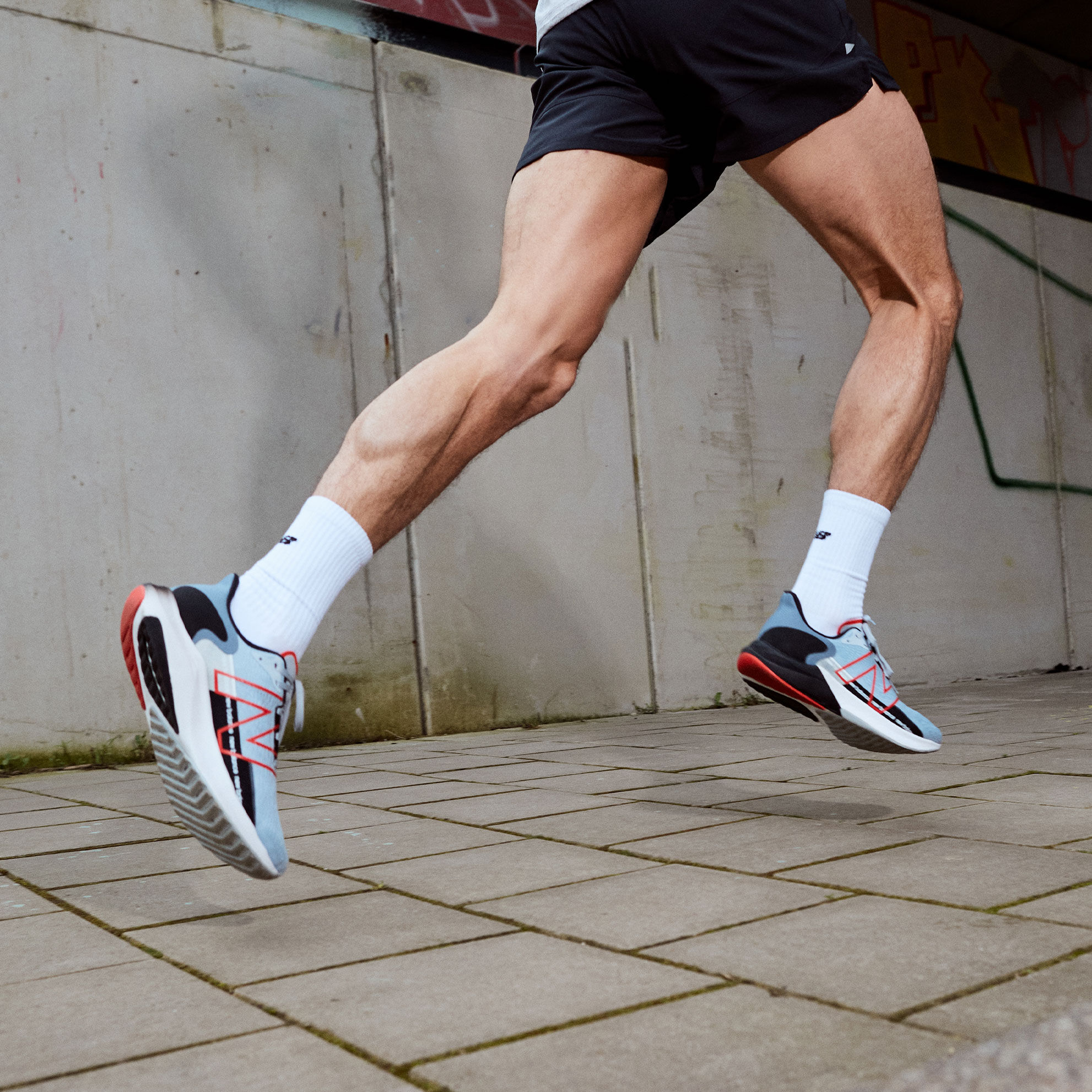 Men's FuelCell Propel v2 Running Shoes 