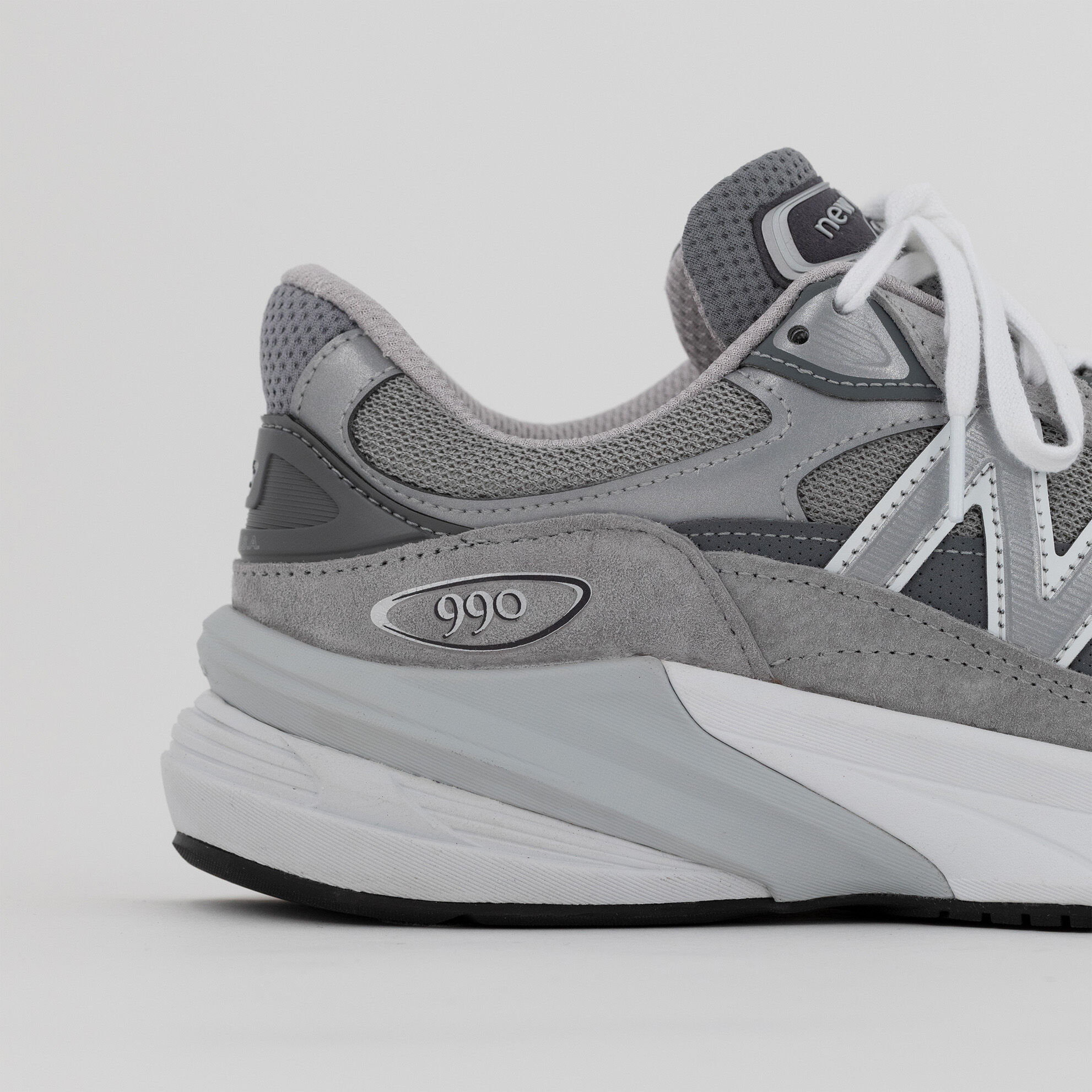 New balance shop 990 yacht
