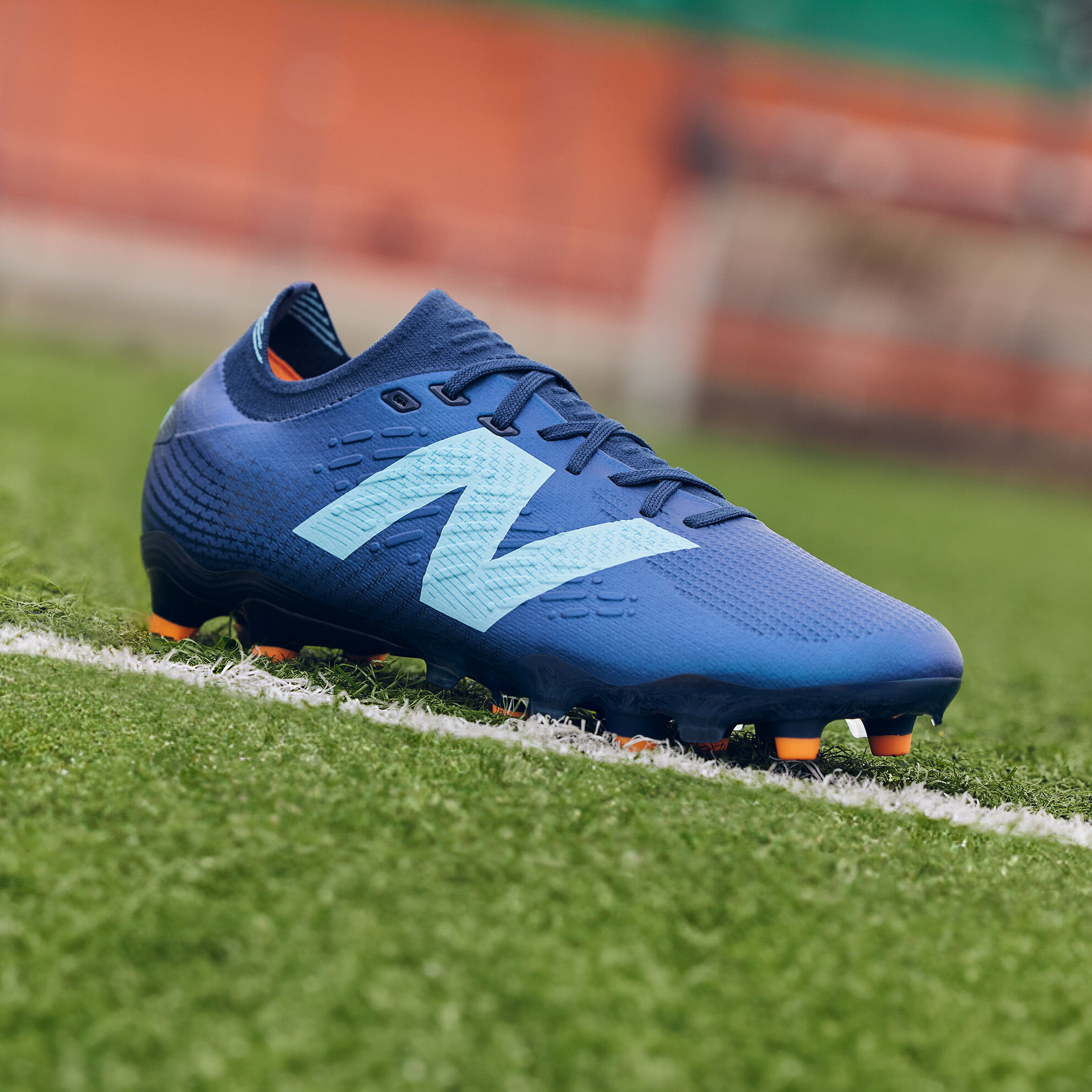 Unisex TEKELA PRO LOW FG V4+ Football Boots - New Balance